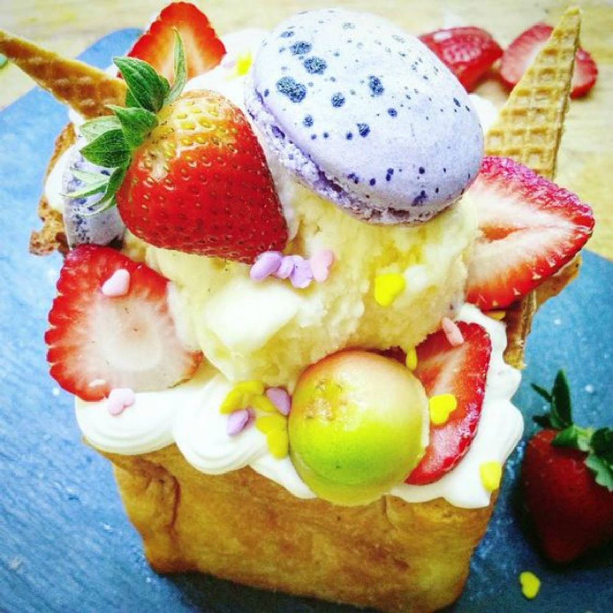 These 18 *Toast Boxes* on Instagram Just Raised the Bar on Ice Cream Forever