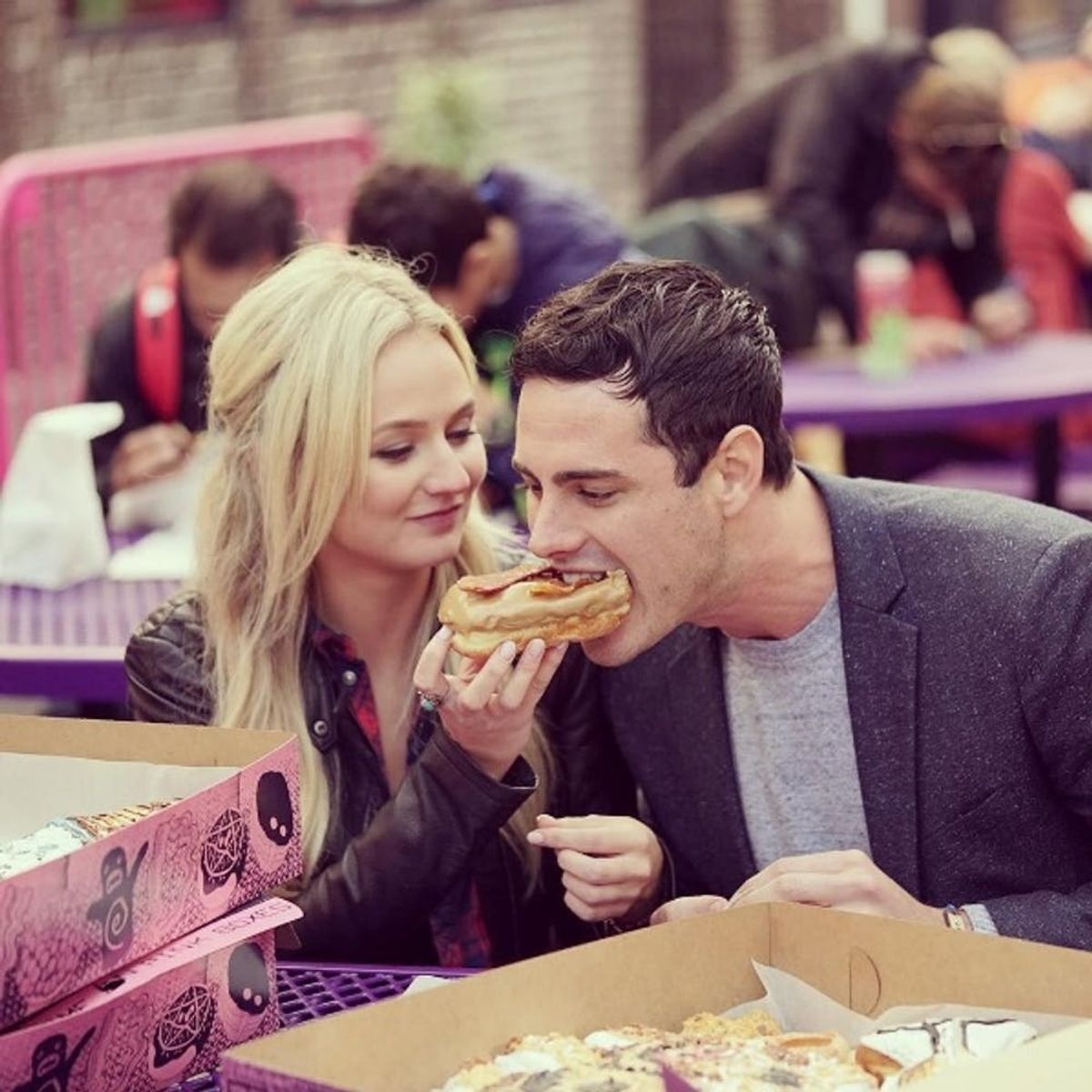 The Bachelor Contestants’ Food Sitch in the Mansion Is Not at All What You’d Expect