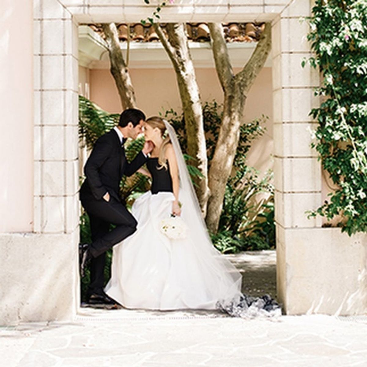 This Classic Black + White Bel Air Wedding Is Pure Gold