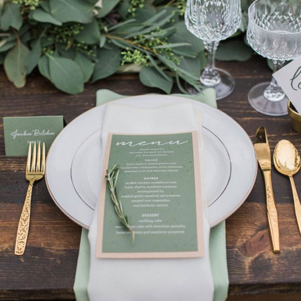 15 Gorgeous Pantone Wedding Ideas That Will Bring ALL the Greenery
