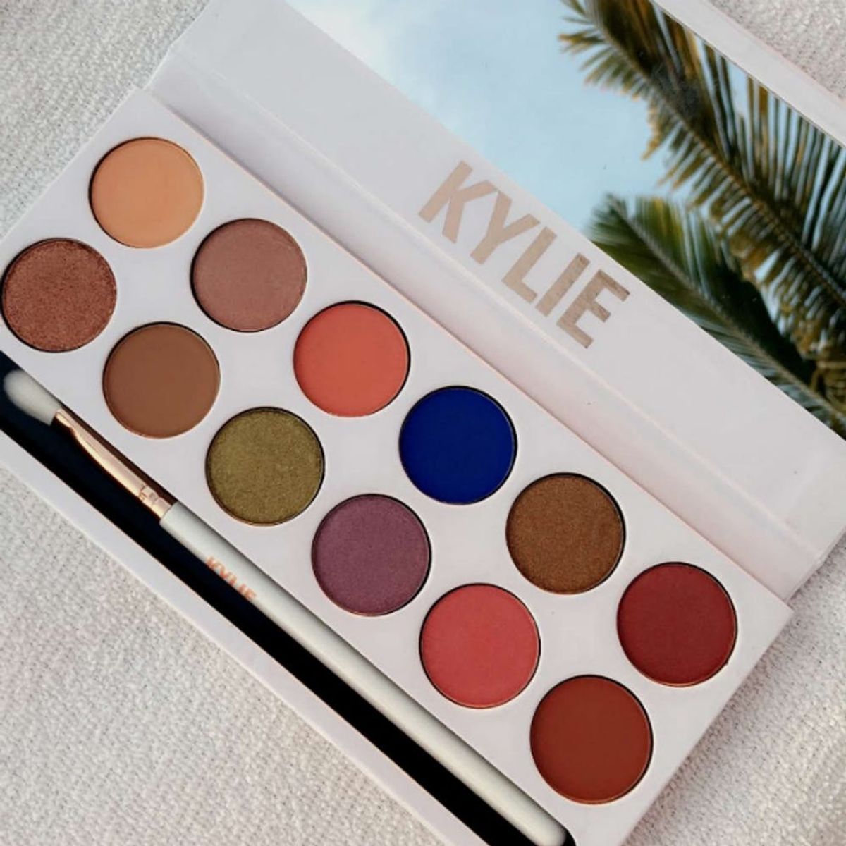 Kylie Jenner Is Teasing Her Newest Makeup Palette and It’s Confusing