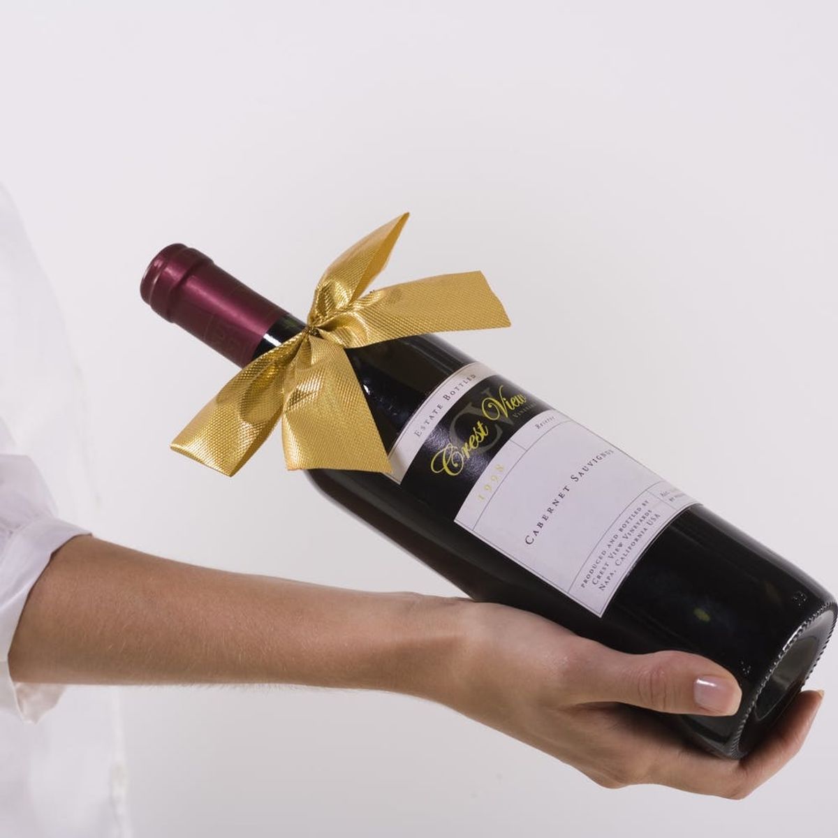 5 Reasons You Should Stop Giving Alcohol As a Holiday Gift