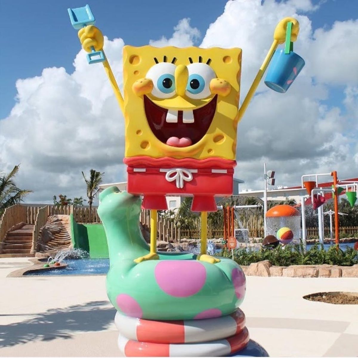 SpongeBob Fans Can Now Vacation in His Giant Pineapple House