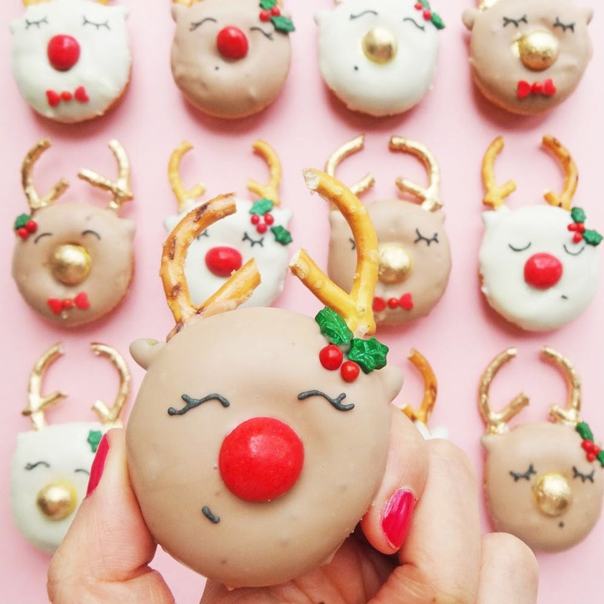 Spice Up Your Holiday Season With These Gingerbread Reindeer Donuts