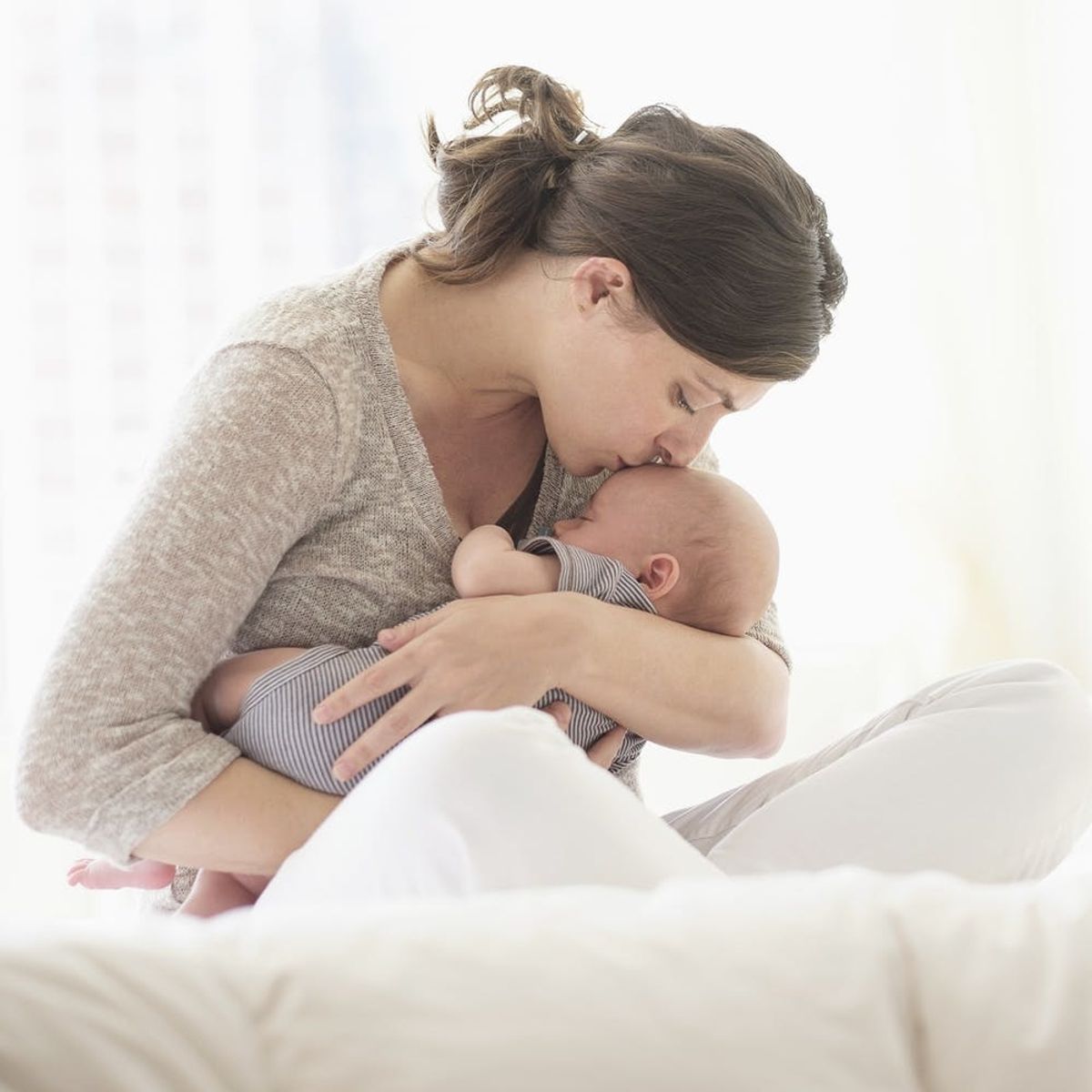 5 Ways to Handle Breastfeeding Gawkers
