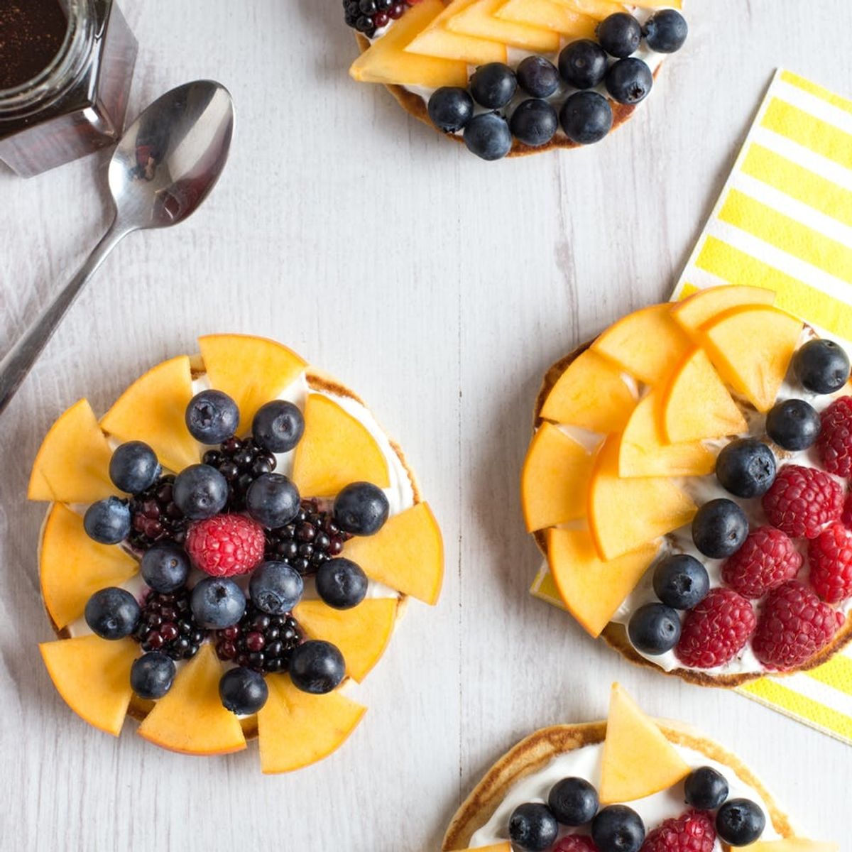 Make Your Breakfast More Beautiful With These Pancake Fruit Tarts!