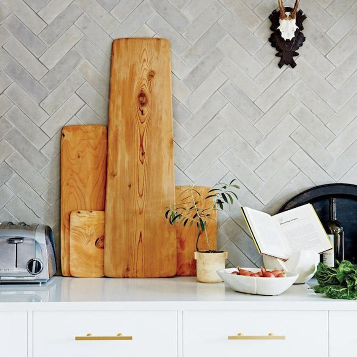 Watch Out Subway Tile, Herringbone Might Be the Coolest New Tile Trend