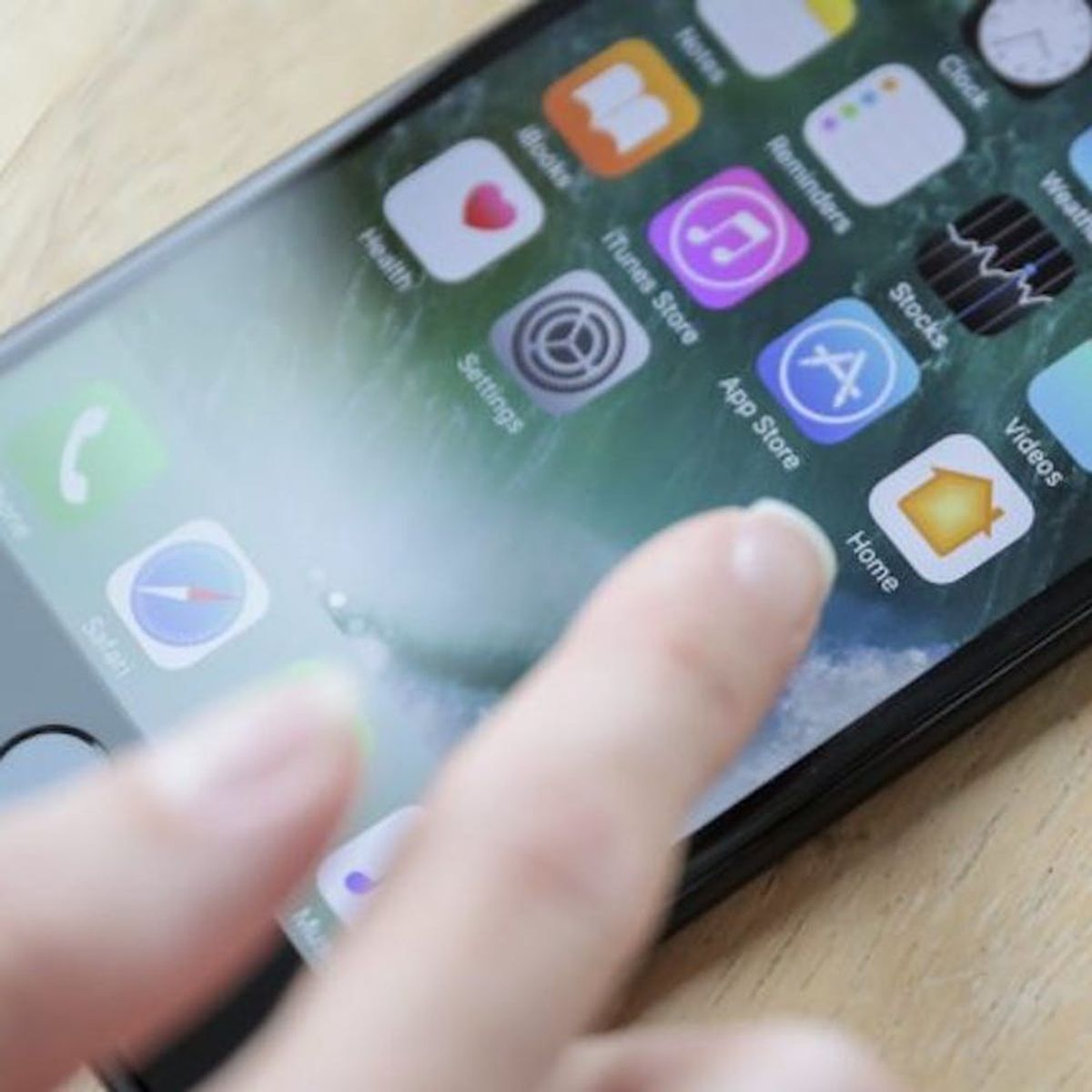iPhone Users Beware: This Video Will Crash Your Phone
