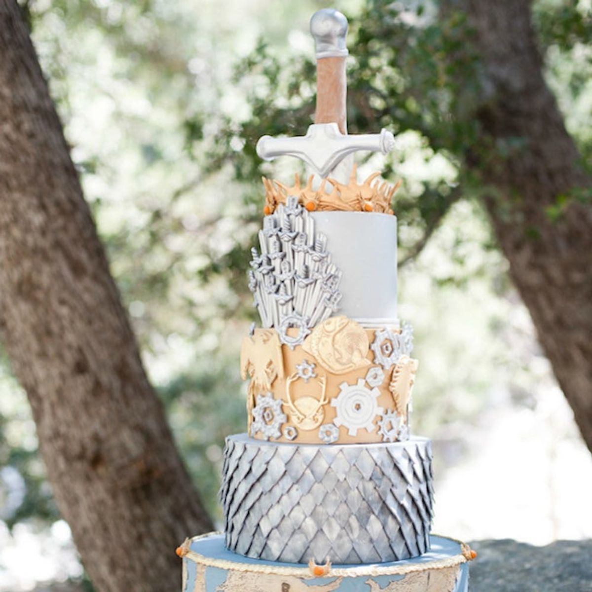 15 Geeky Wedding Cakes for All the Book Lovers Out There