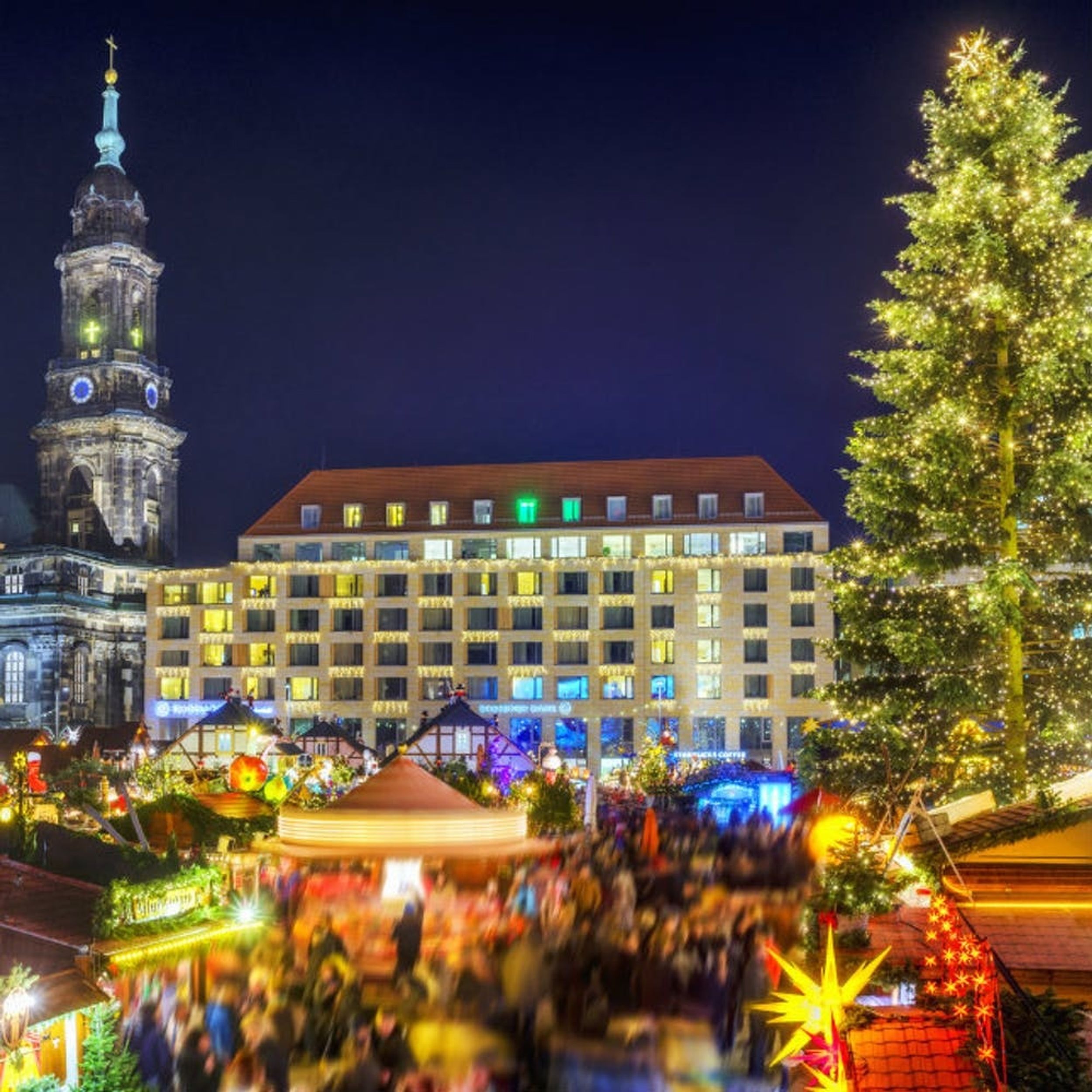 6 Sparkling Holiday Markets That Are Worth the Trip to Europe