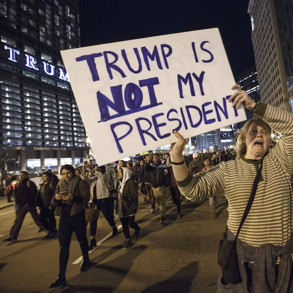 Morning Buzz: Thousands of Anti-Trump Protests Erupted Across America and the Videos Will Give You Chills