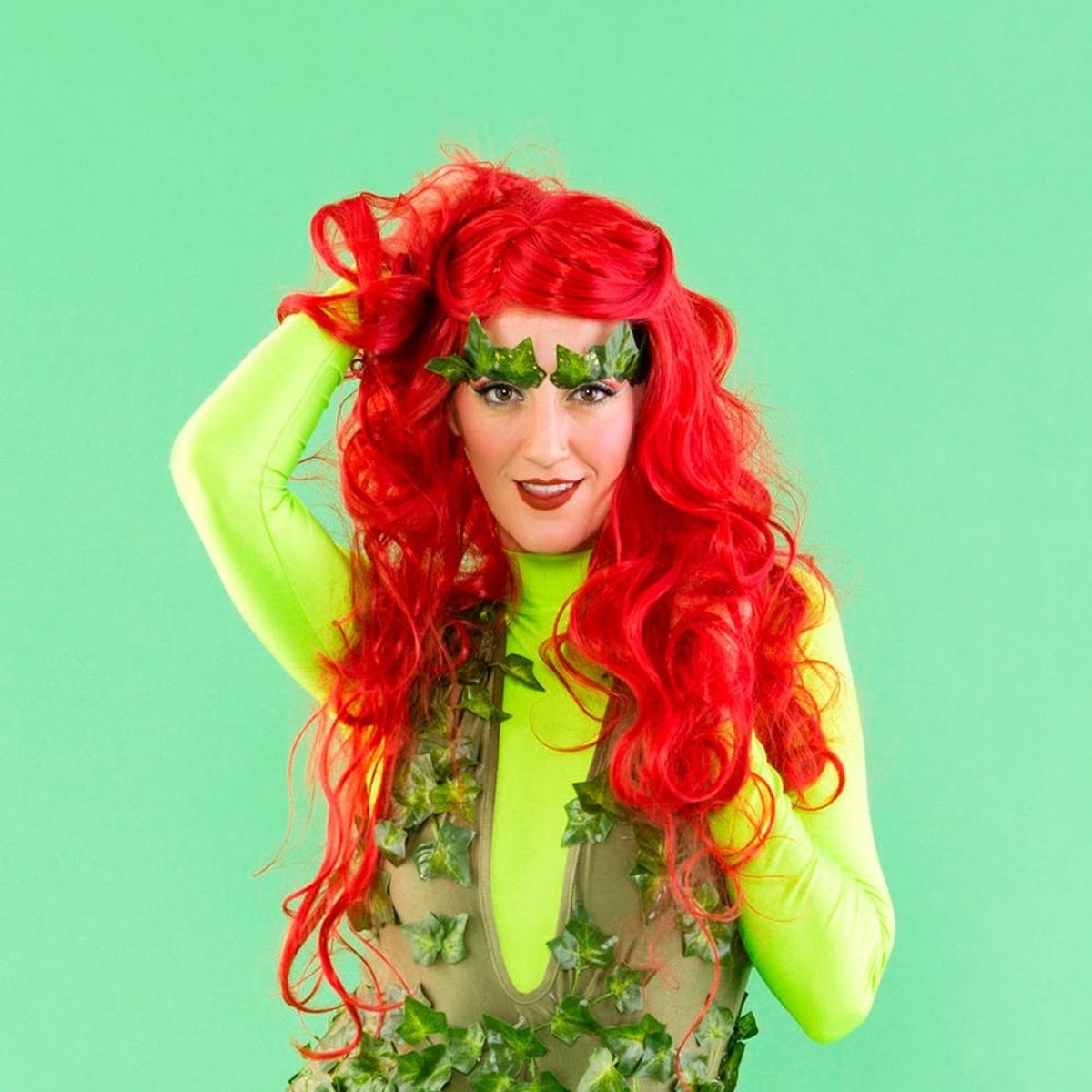 Make Like Uma Thurman and Make this Poison Ivy Costume for Halloween