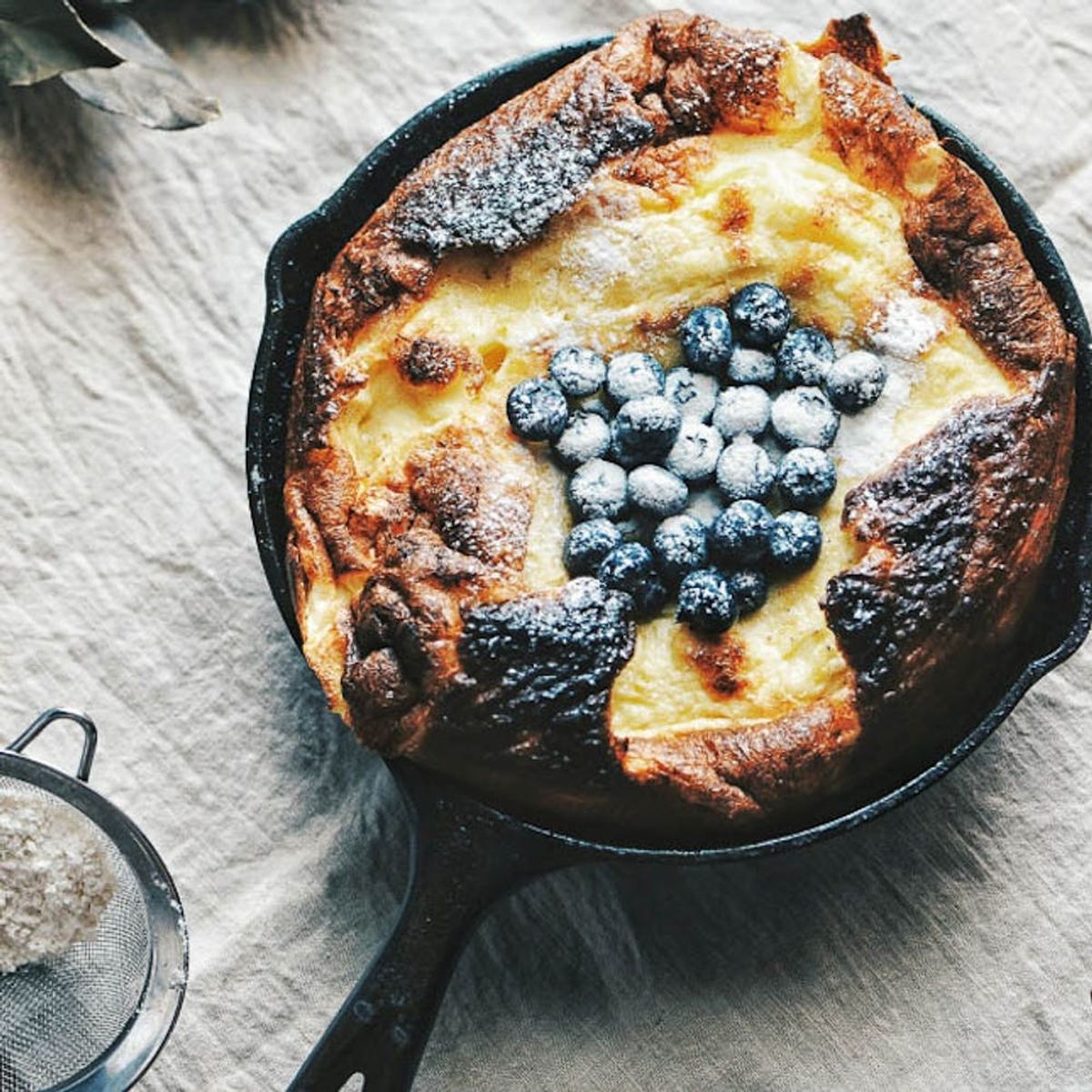 Dutch Baby: The One-Skillet Breakfast You’re Not Making (Yet!)