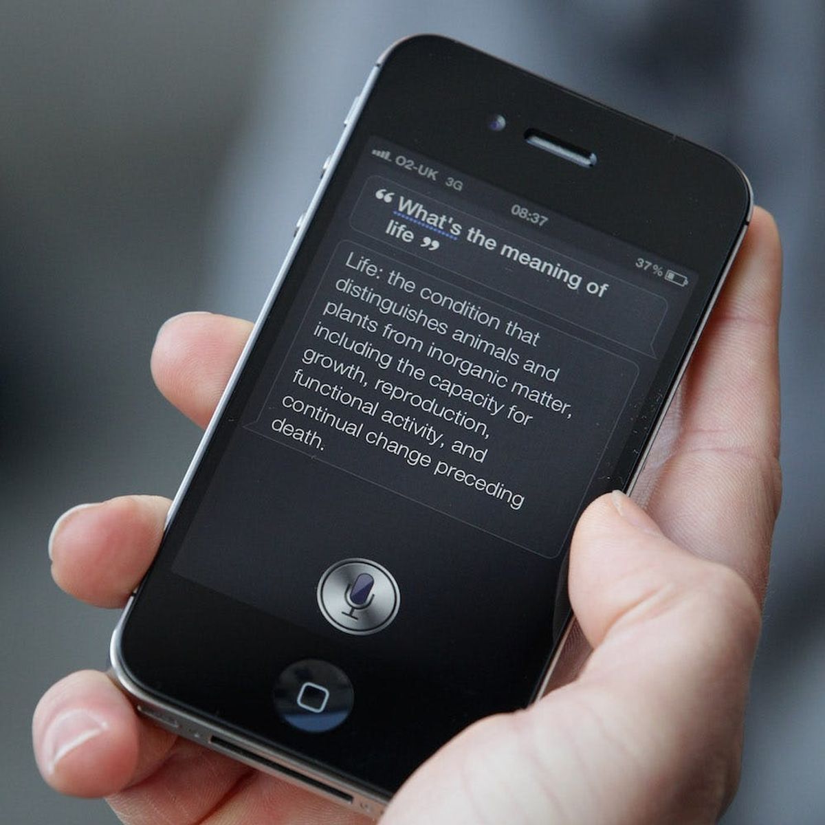 Siri Is Losing the Battle of the Virtual Assistants