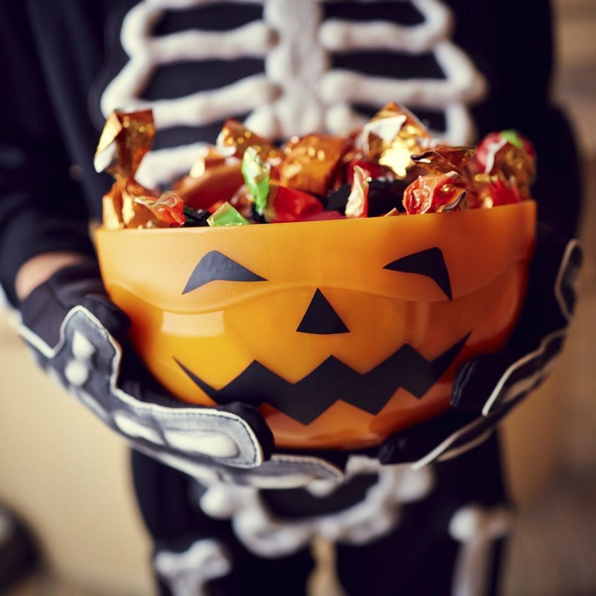 7 Nutritionist Tips for Surviving Halloween Candy Season