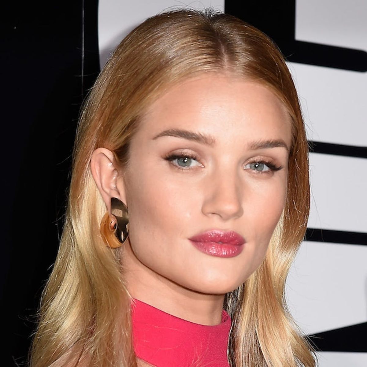 This Styling Hack from Rosie Huntington-Whiteley Will Change Your Entire Wardrobe