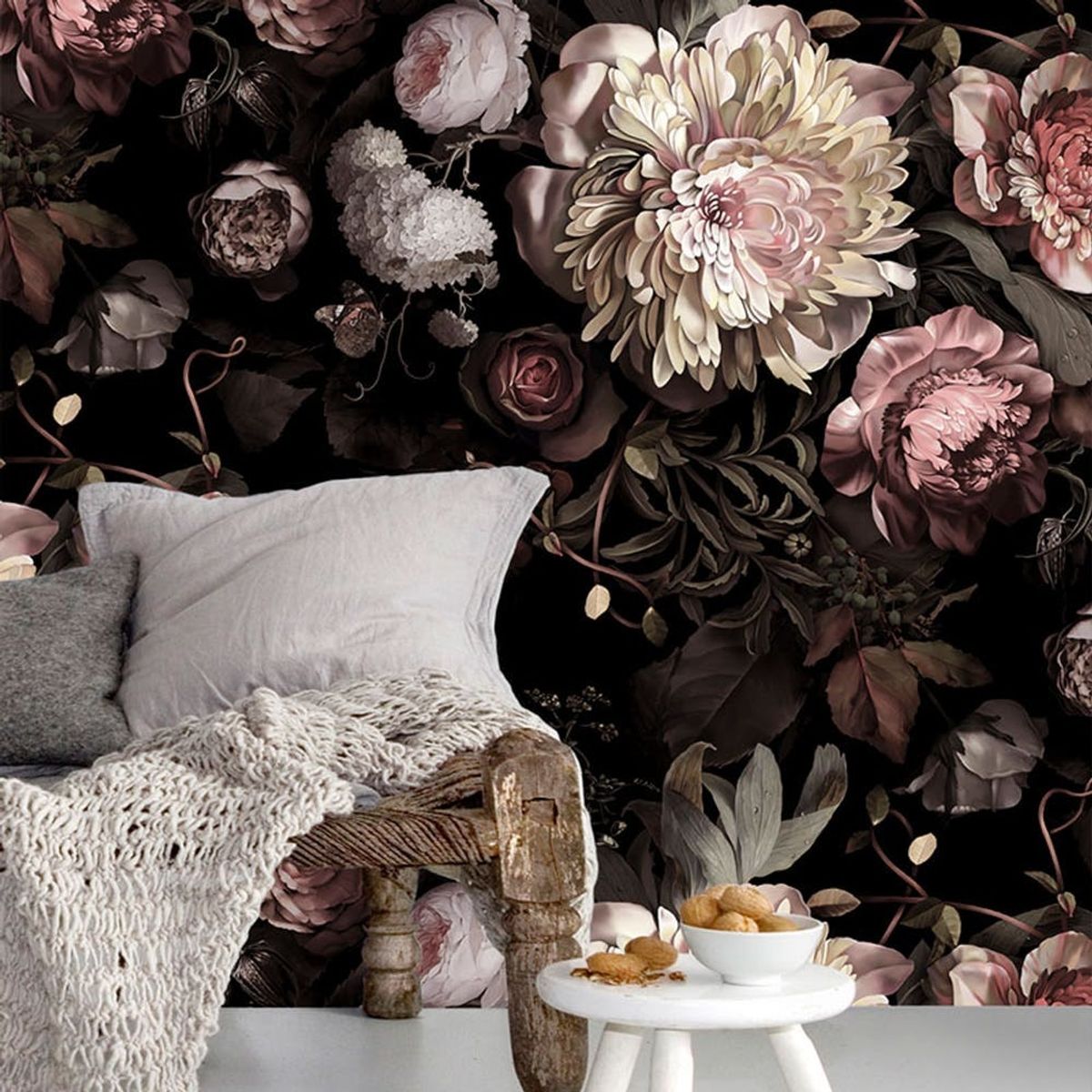 10 Mural Wallpapers That Add Drama to Your Space