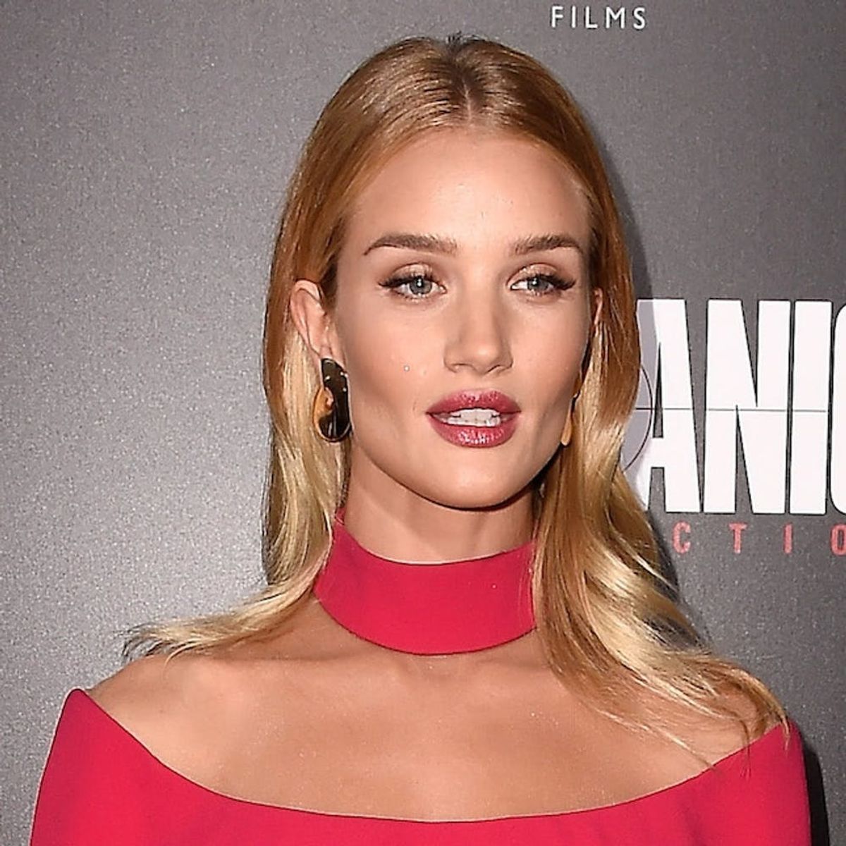 Rosie Huntington-Whiteley Proves Hot Pink Is BACK