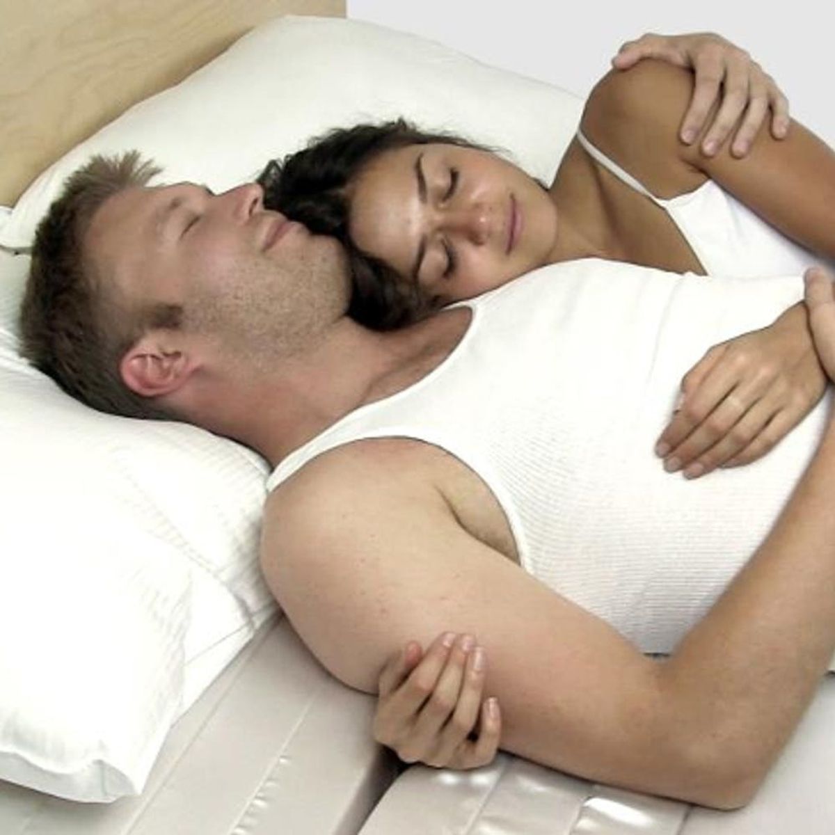 This Mattress Is Designed With Comfortable Cuddling in Mind