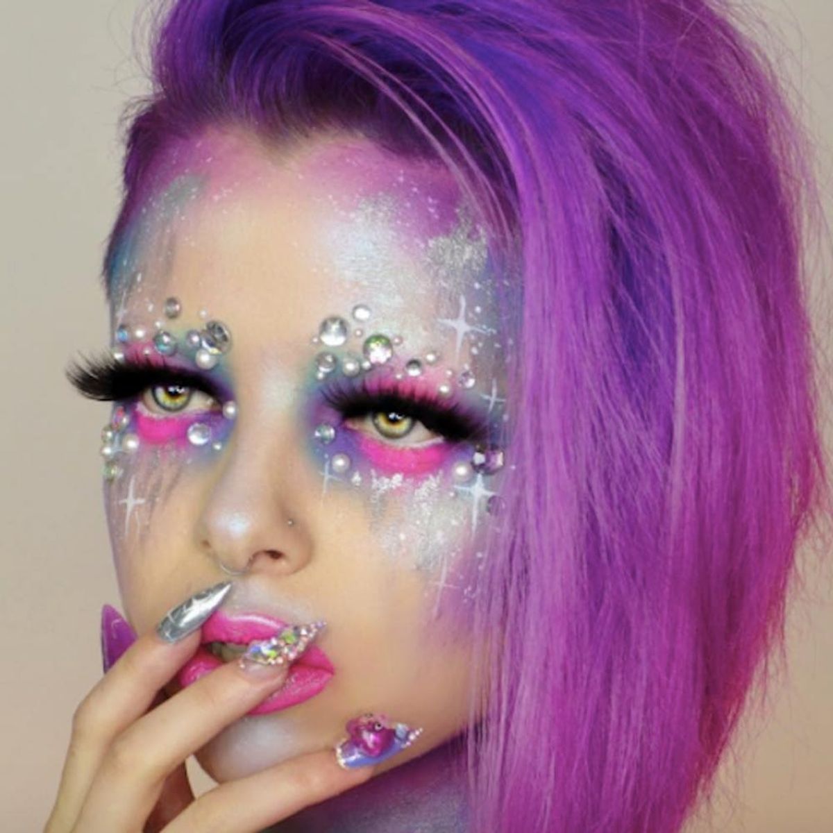 Lisa Frank-Inspired Make-Up Is What Our Glitter Rainbow Dreams Are Made Of