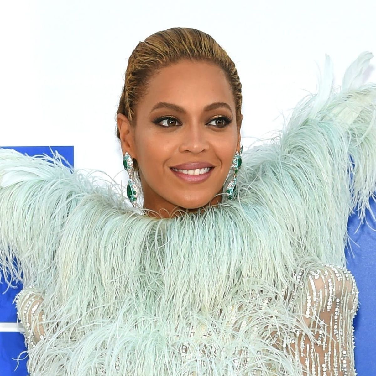 These Are the Must-See Looks from the 2016 VMAs Red Carpet
