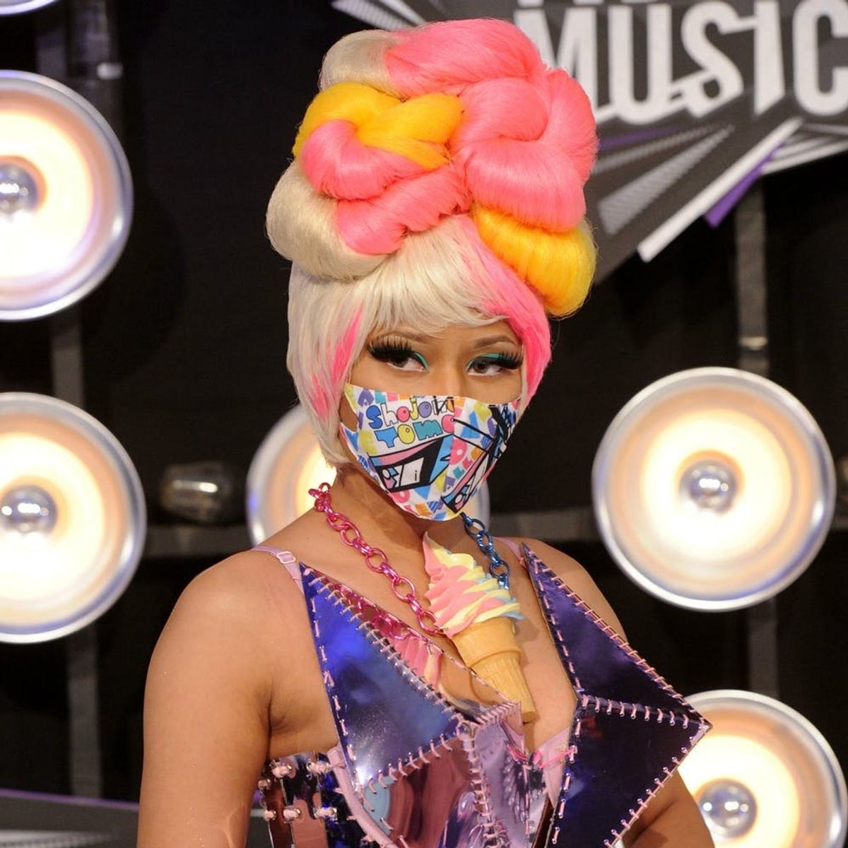 20 of the Most WTF VMA Looks of All Time
