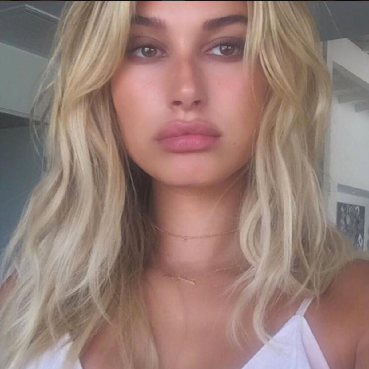Morning Buzz! Hailey Baldwin Chops Off Her Long Locks to Give Us Major Fall Inspo + More