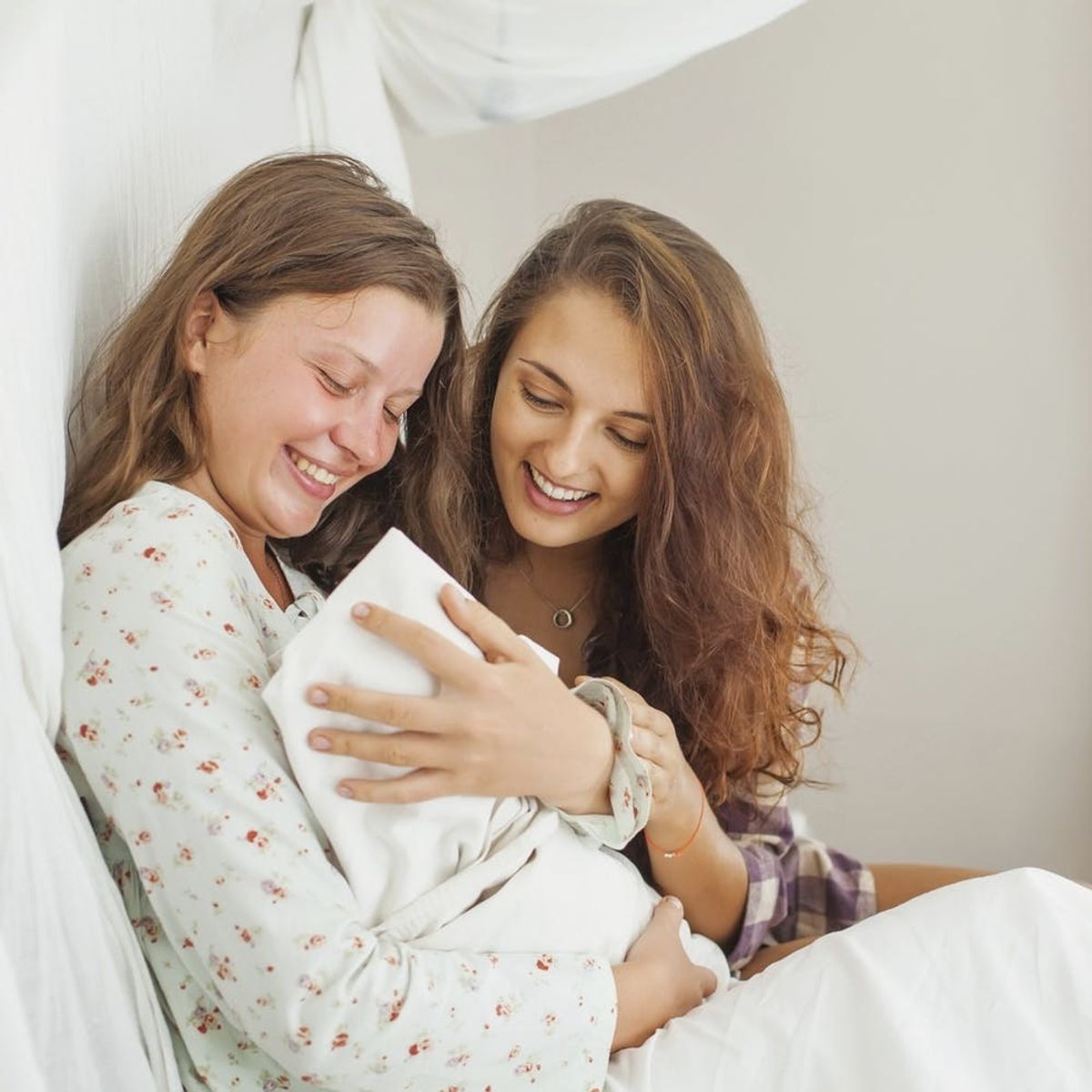 10 Ways to Pamper Your BFF Who Just Had a Baby