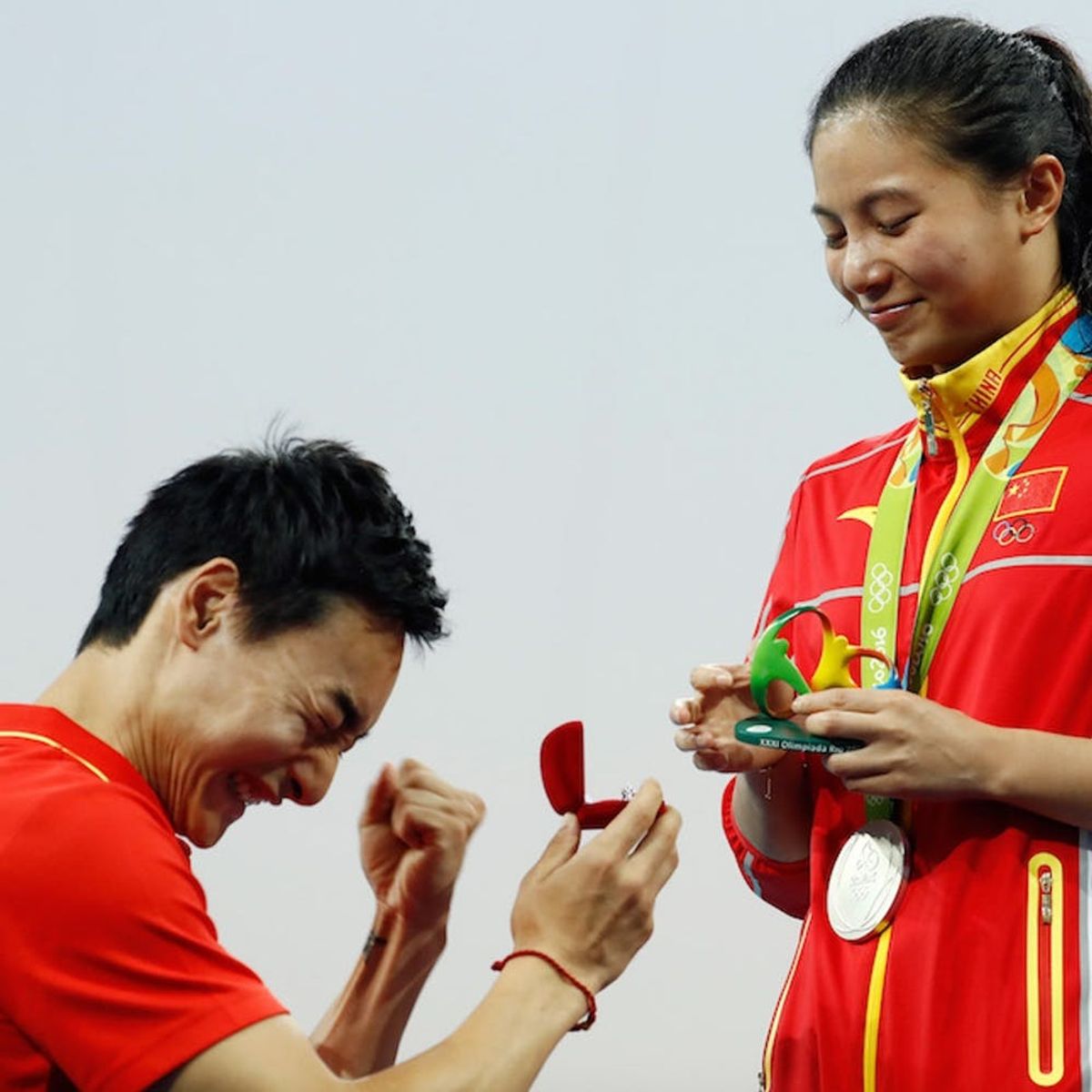 Morning Buzz! This Olympian Got Engaged After Winning a Silver Medal + More