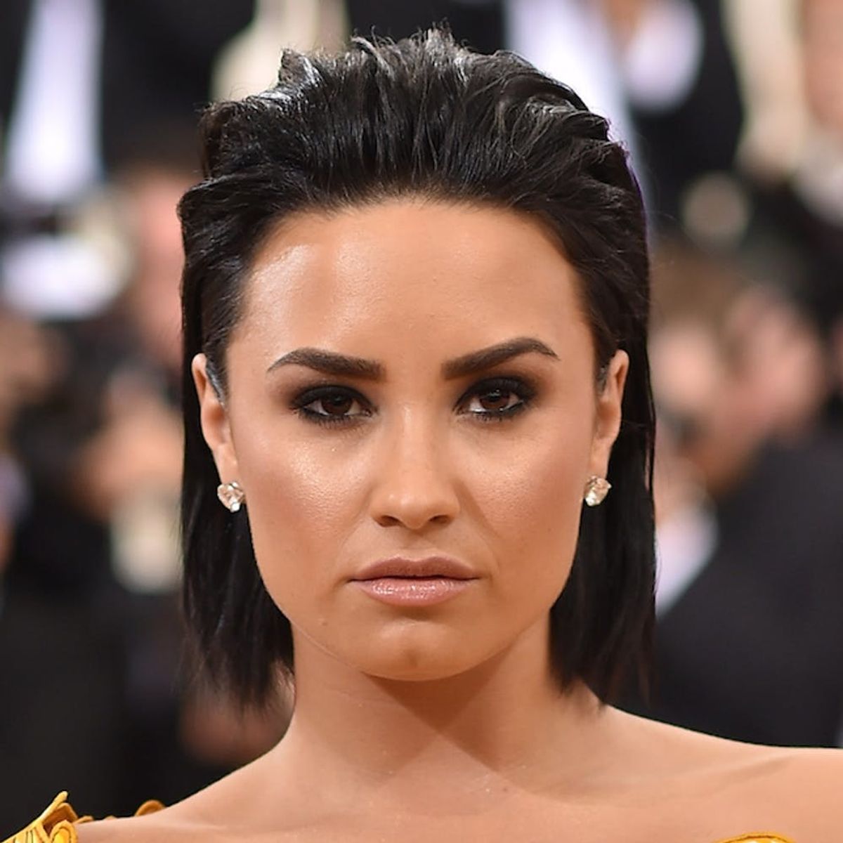 Demi Lovato’s Apology for Laughing About Zika on Social Media Is, Umm, Interesting