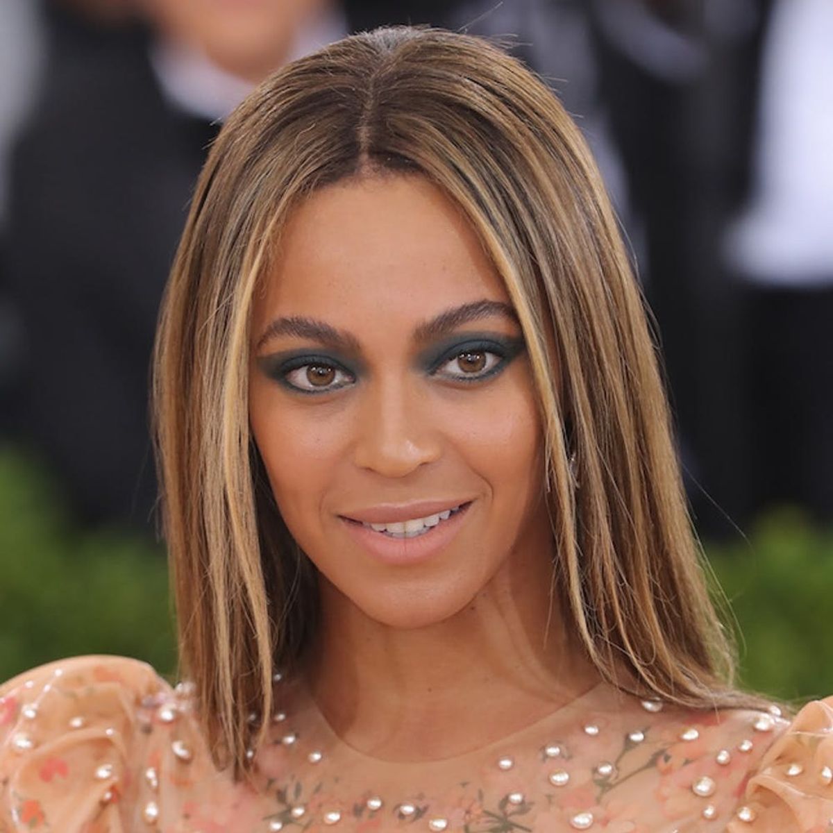 Beyonce Singlehandedly Brought This Color Back + Others Can Move to the Left