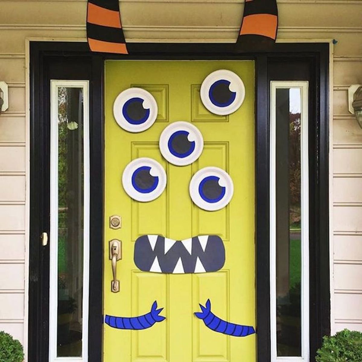 30 Spooky Halloween Door Decorations to Rock This Year