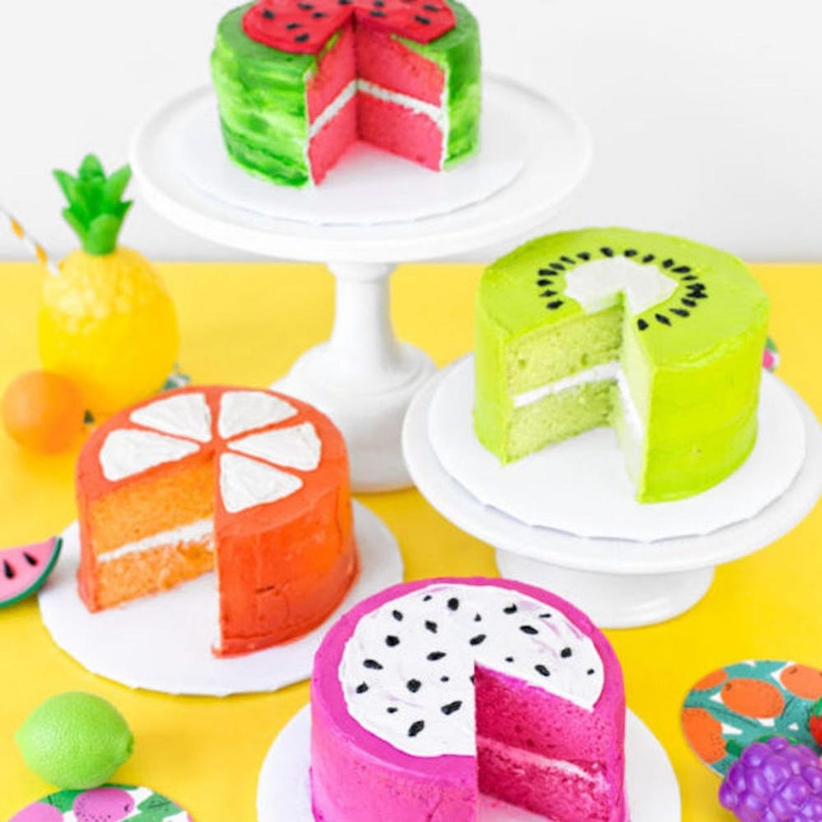 What to Make This Weekend: Flamingo Marquee Light, Tropical Fruit Cakes + More