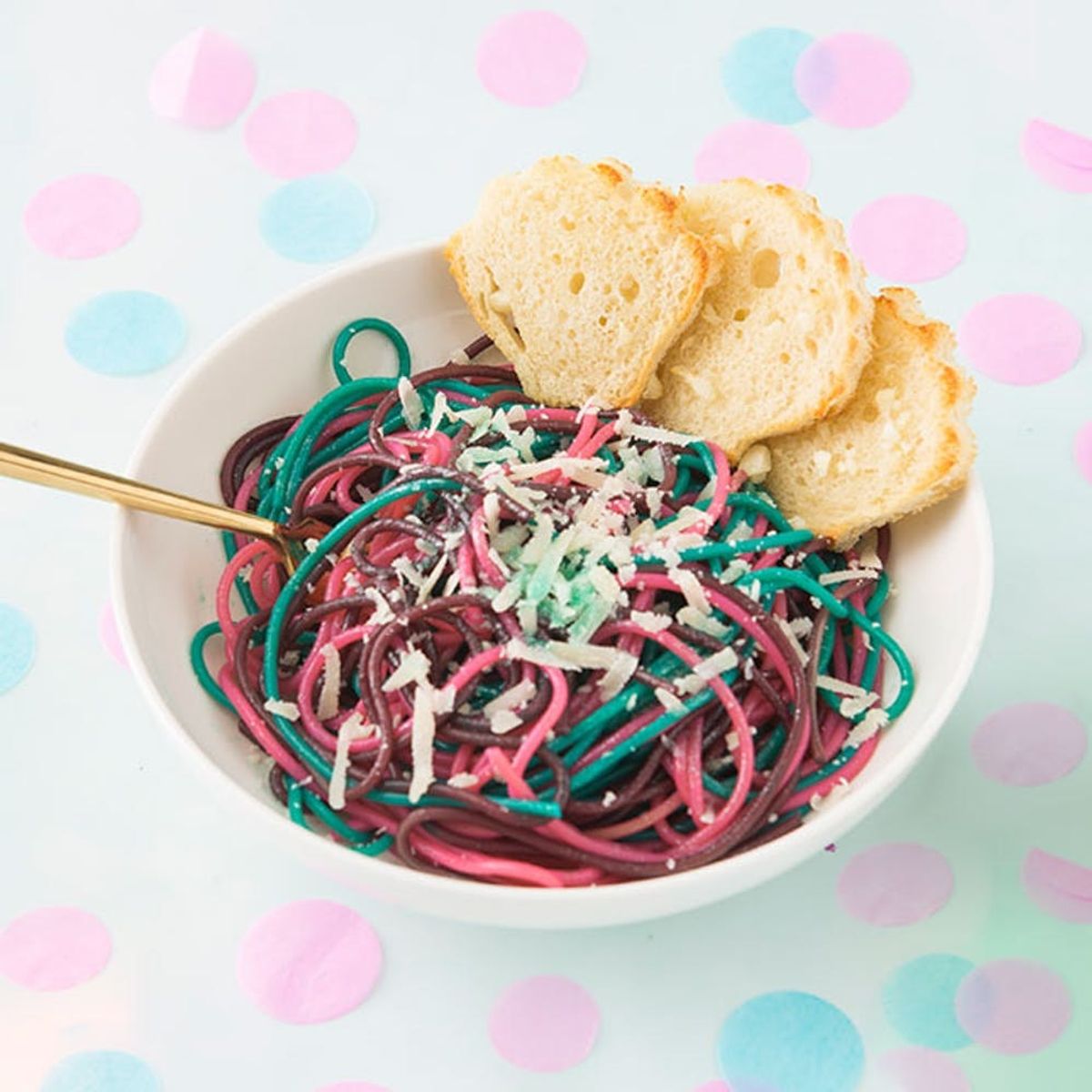 Serve Your Squad Mermaid Pasta to Fulfill Everyone’s Mermaid Dreams