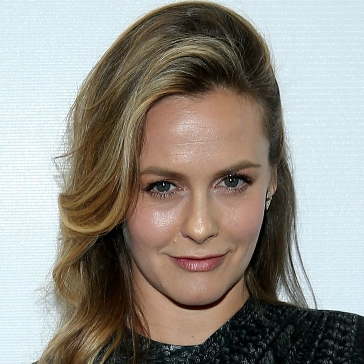 Alicia Silverstone Reveals What’s Inside Her Makeup Bag