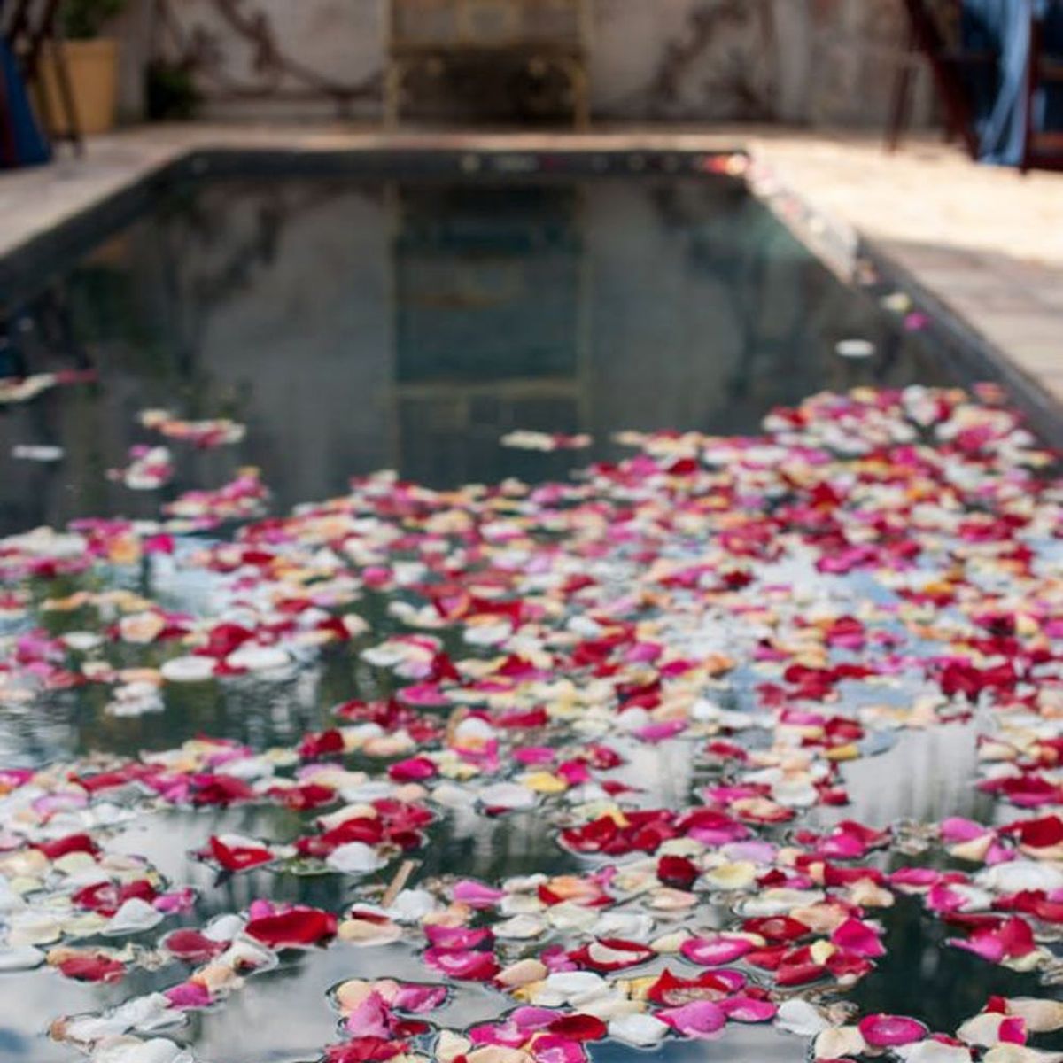 7 Breathtaking Ways to Dress Up a Pool for a Wedding