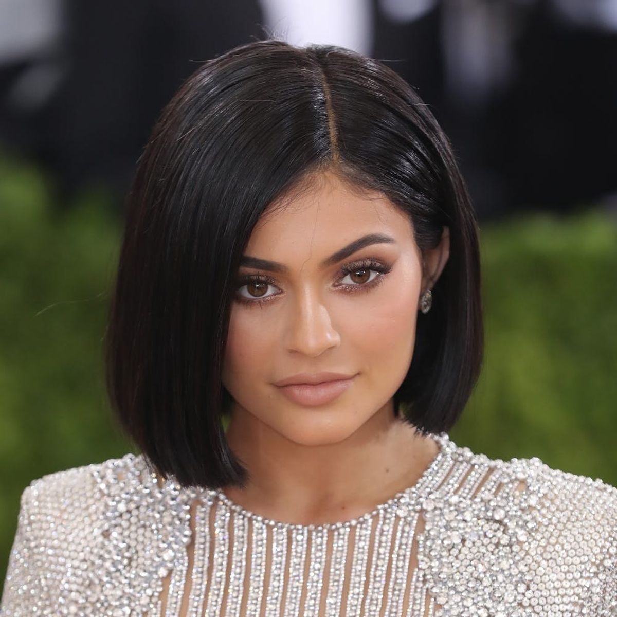 Kylie Jenner’s New Makeup-Free Selfie Reveals One MAJOR Difference