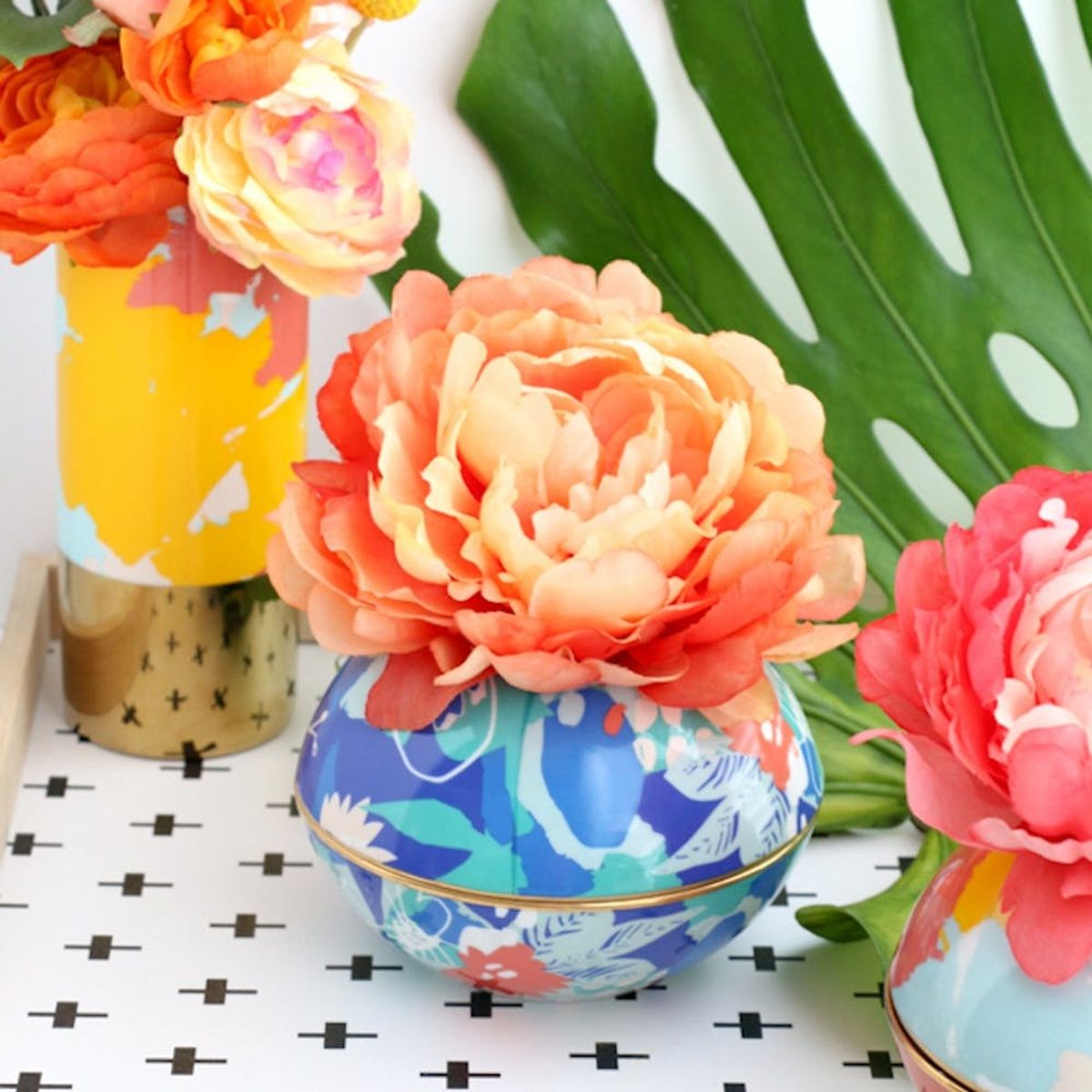 What to Make This Weekend: Patterned Orb Vases, Hanging Leather Planters + More
