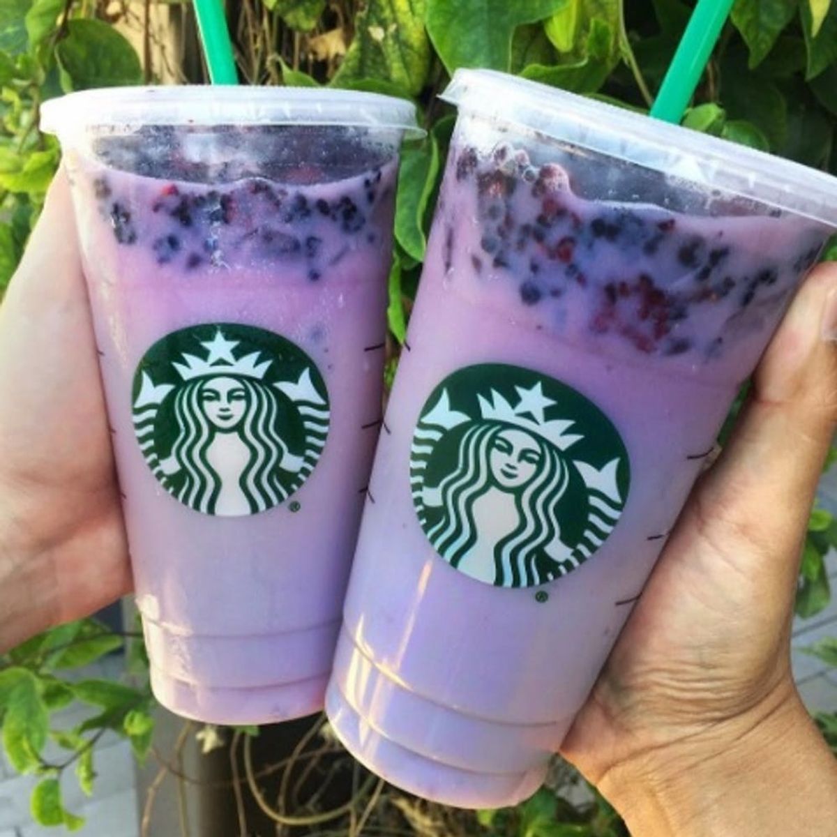 Forget Pink Because Starbucks’ “Purple Drink” Is the New Tasty Trend