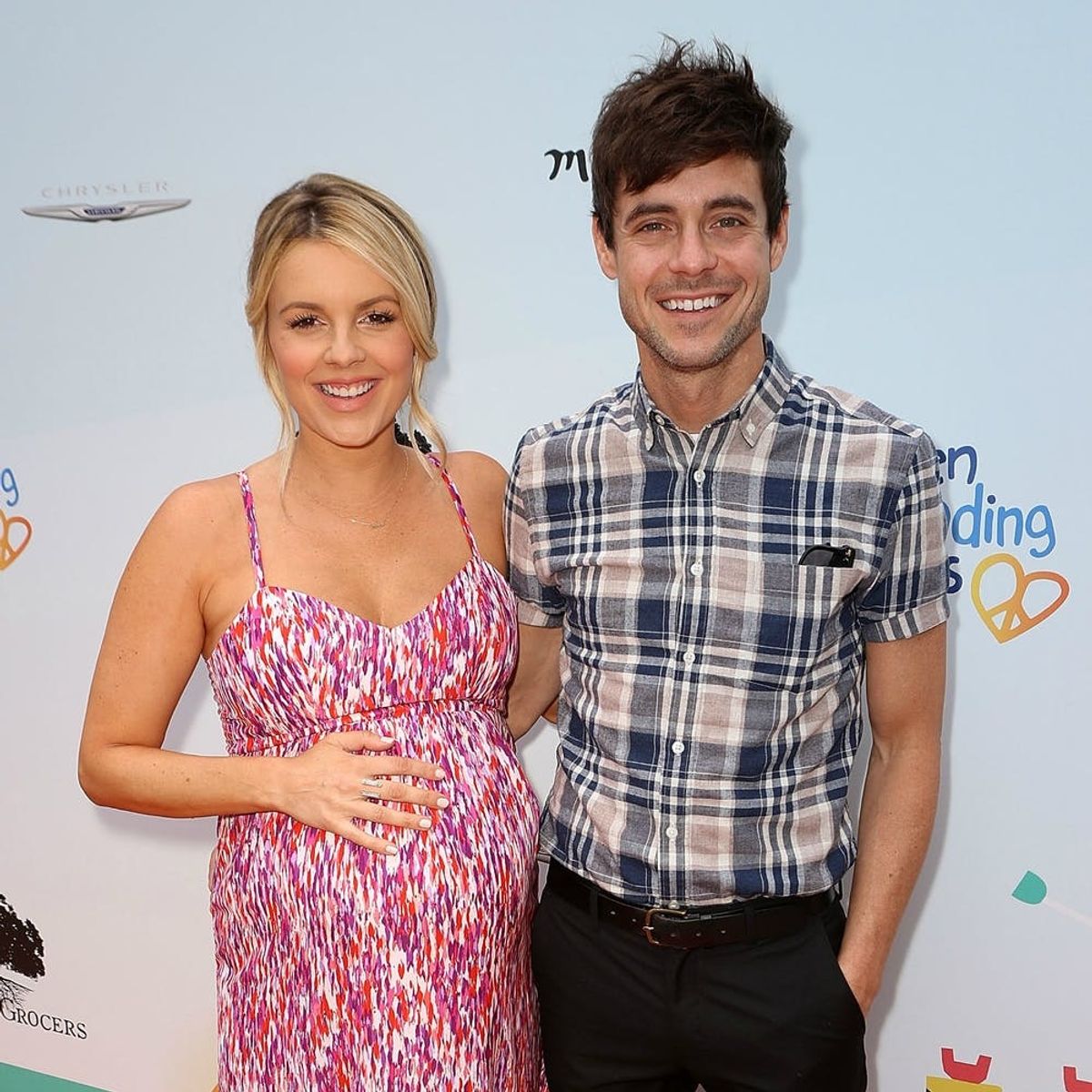 This Is the Super Sweet Thing Ali Fedotowsky’s Fiance Has Done for Her Every Day of Her Pregnancy