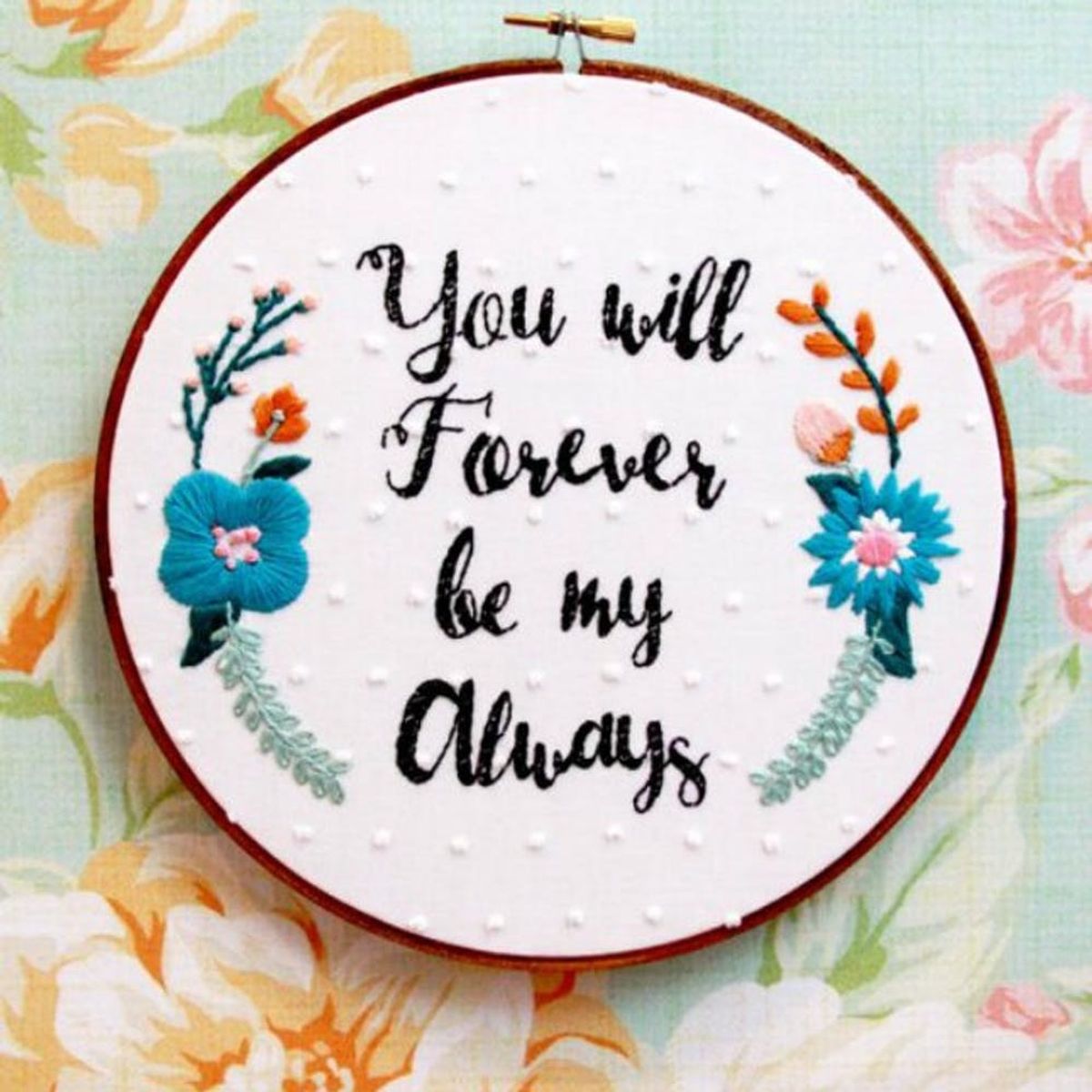 8 Ways to Turn Your Fave Quotes into DIY Wall Art