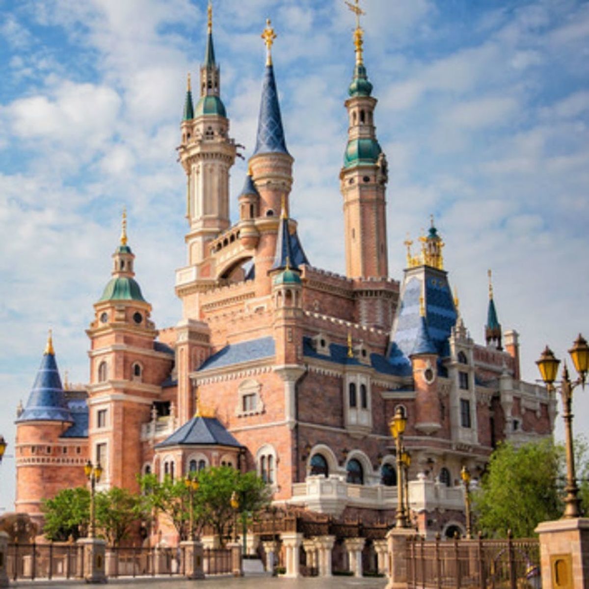 Disneyland Shanghai Looks Like Actual Disney Paradise