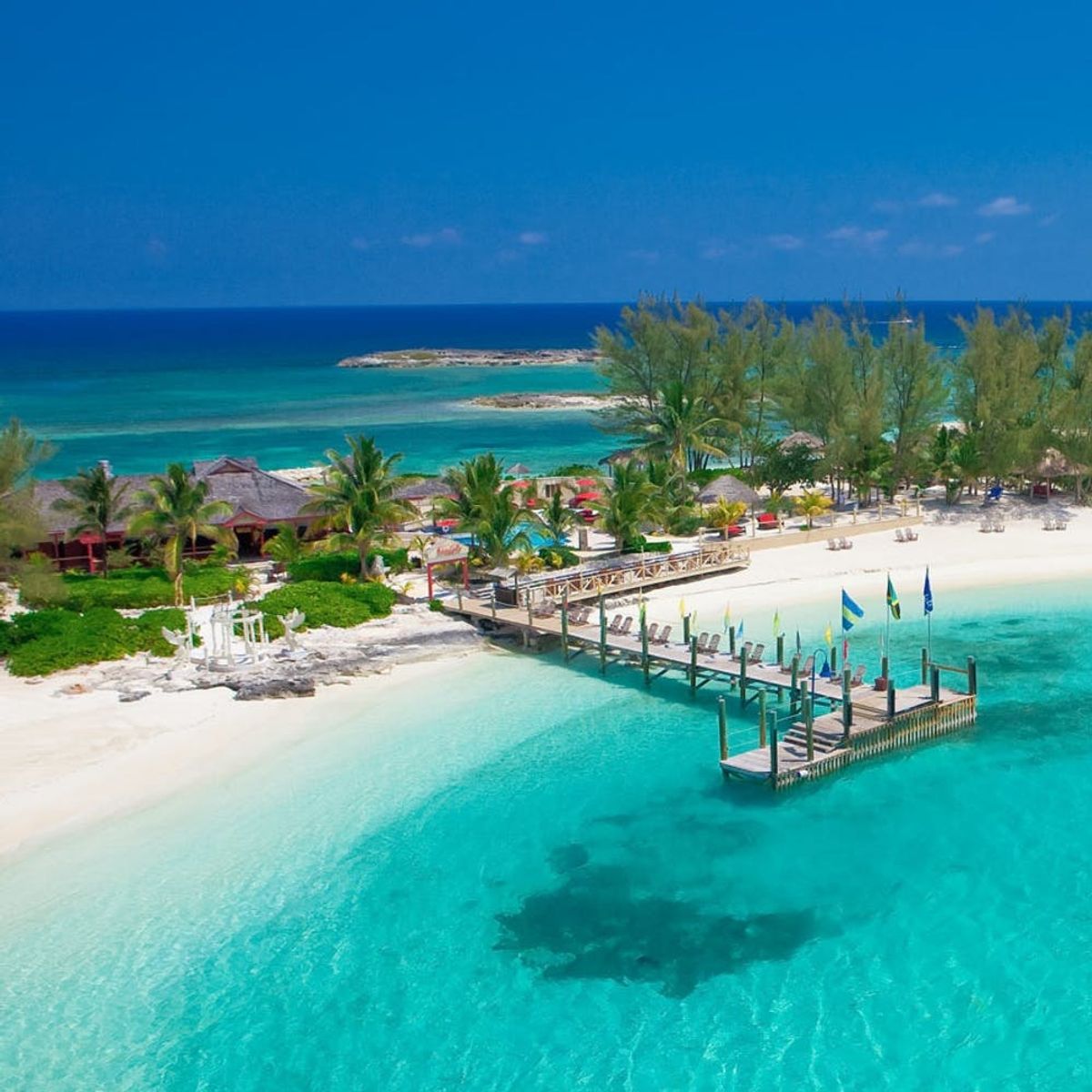A Real Couple’s Guide to Honeymooning in the Bahamas