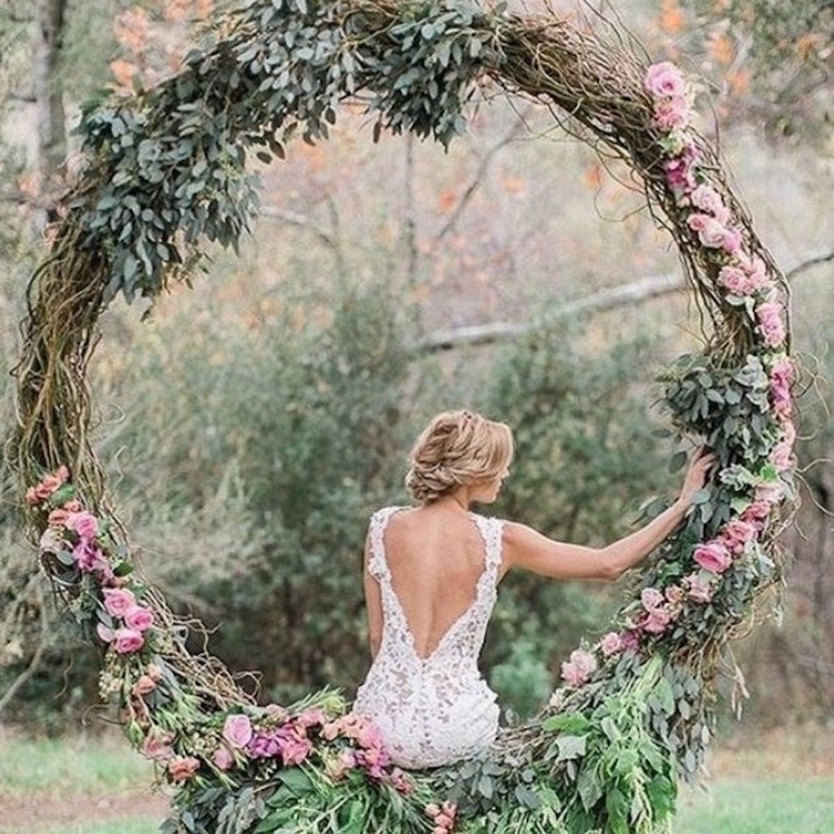 18 Floral Wedding Wreaths That Are Way Prettier Than Flower Crowns