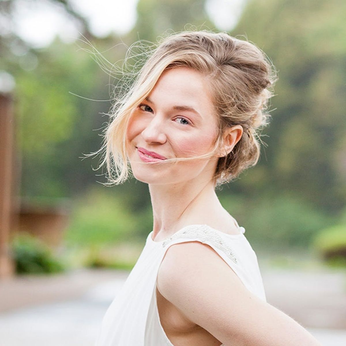This Natural, Minimalist Makeup Look Is Perfect for Your Wedding Day
