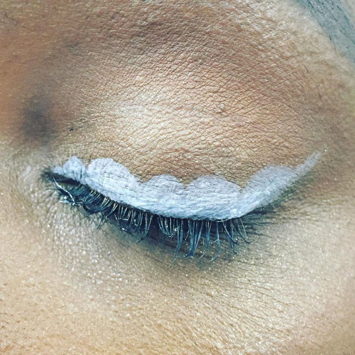 Bubble Eyeliner Is the New Cat-Eye Trend You Can DEFinitely Do