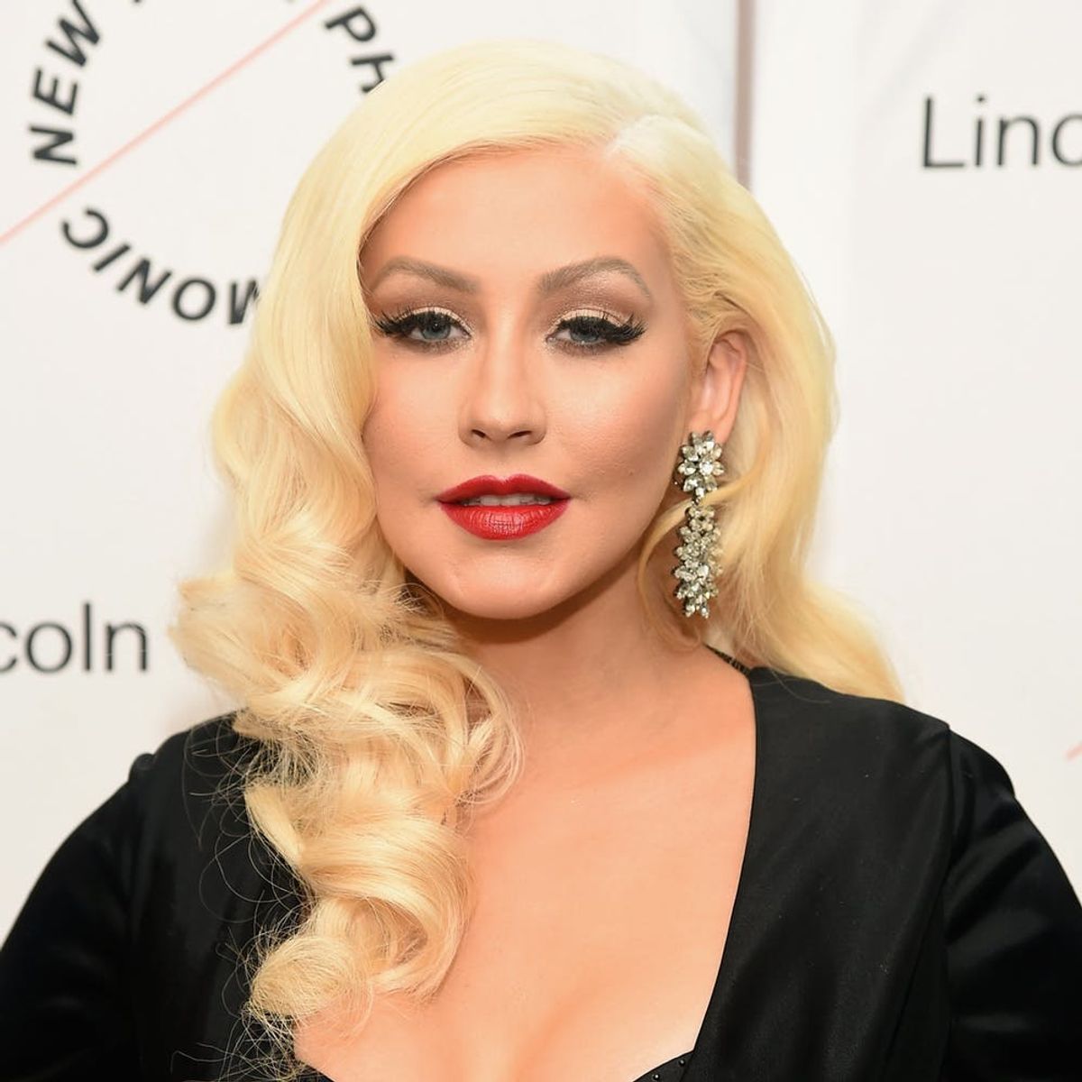 Christina Aguilera NAILS Her Covers of Adele and Rihanna’s Latest Hits