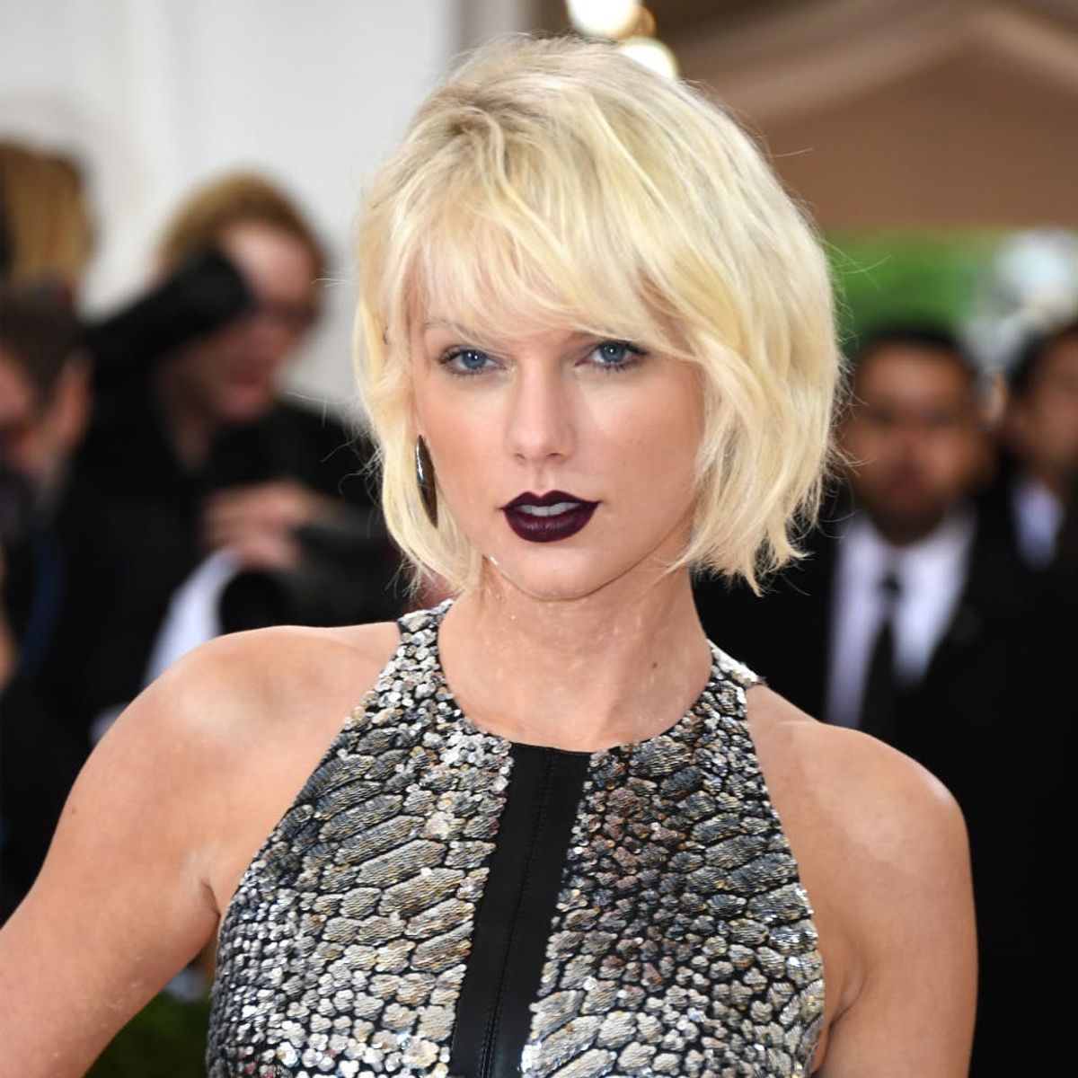 How to Rock Summer Goth If You Aren’t Taylor Swift