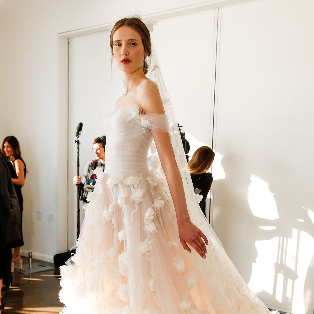9 Wedding Dress Trends That Will Be Big in 2017
