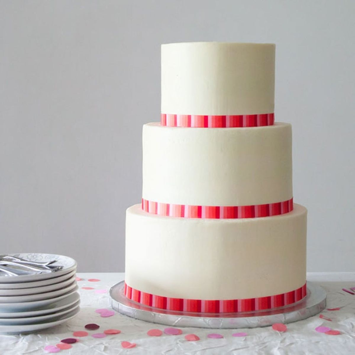 How to Stack a Wedding Cake Like a Pro